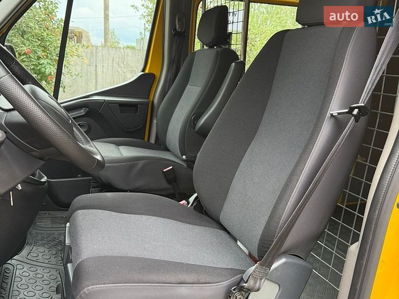 Вантажний фургон Renault Master 2019 в Тернополі