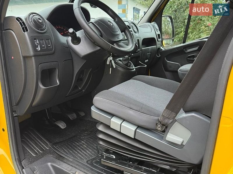 Вантажний фургон Renault Master 2019 в Тернополі