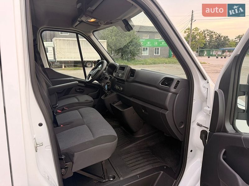 Грузовой фургон Renault Master 2021 в Киеве