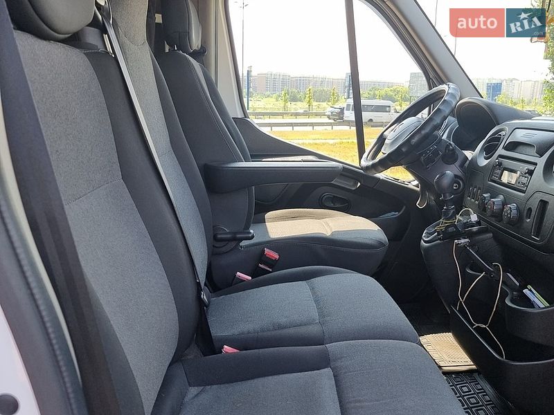 Тентованый Renault Master 2018 в Киеве