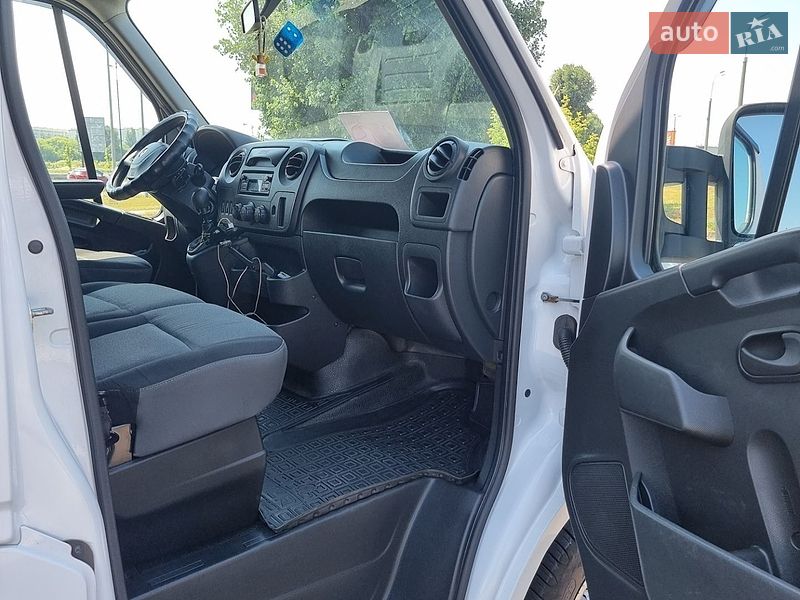 Тентованый Renault Master 2018 в Киеве