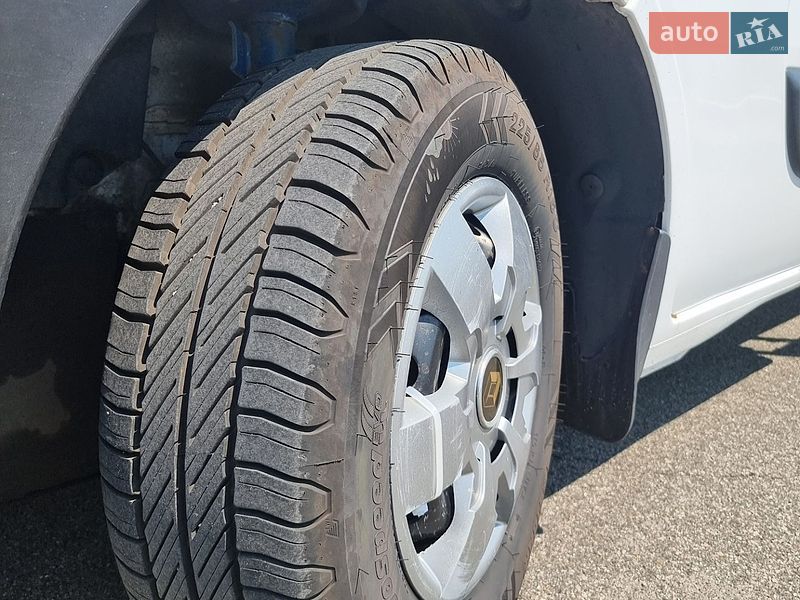 Тентованый Renault Master 2018 в Киеве