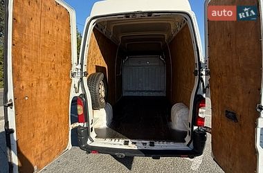 Інші вантажівки Renault Master 2008 в Мостиській