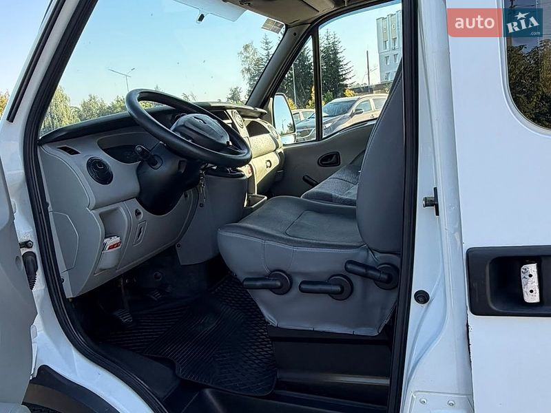 Інші вантажівки Renault Master 2008 в Мостиській