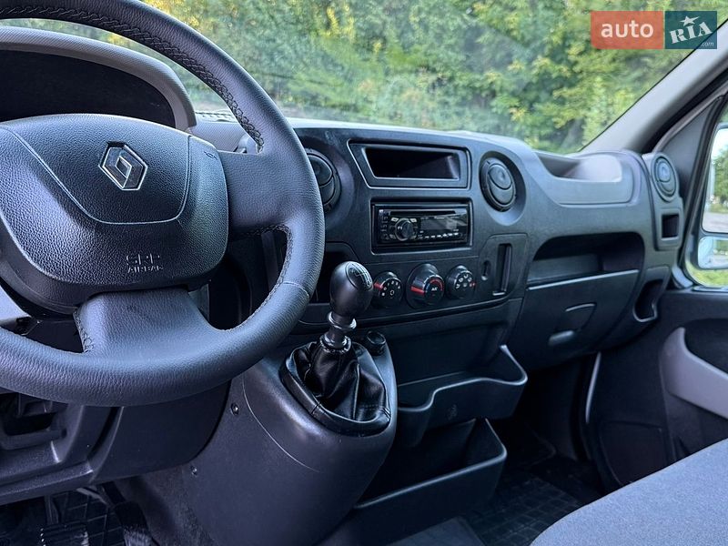 Грузовой фургон Renault Master 2017 в Желтых Водах