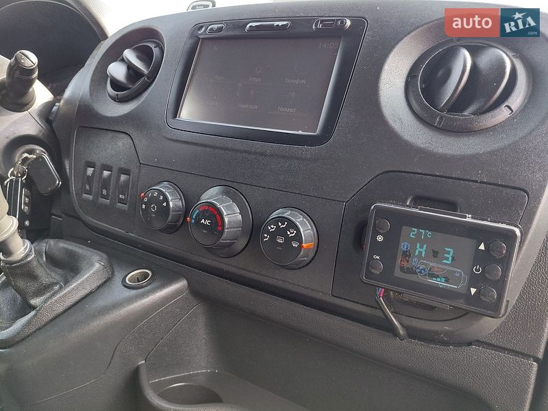 Вантажний фургон Renault Master 2018 в Івано-Франківську