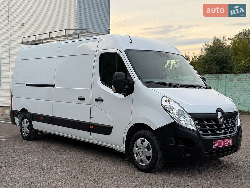 Вантажний фургон Renault Master 2017 в Дубні