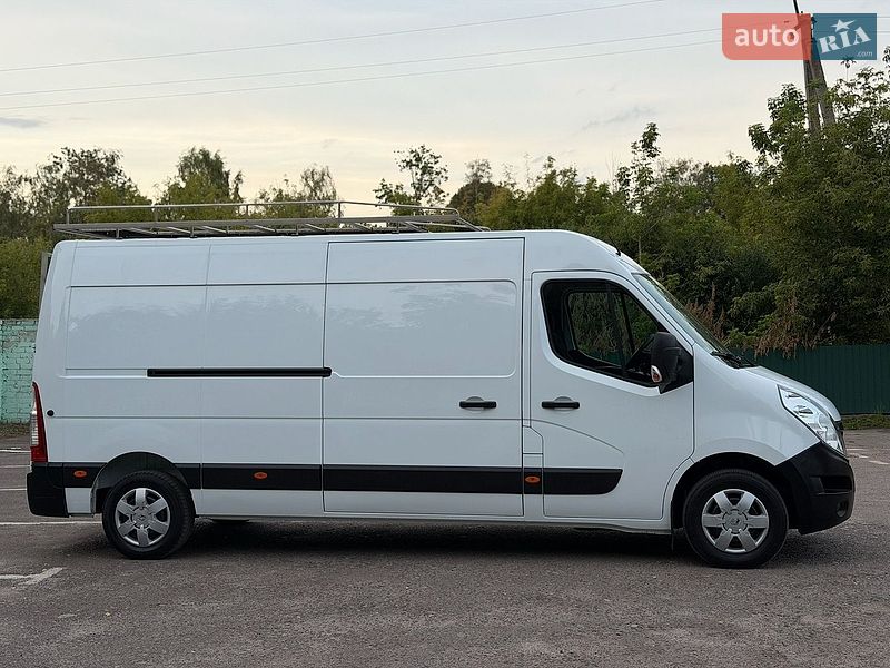 Вантажний фургон Renault Master 2017 в Дубні