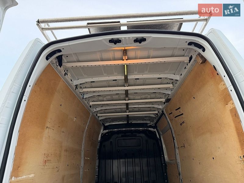 Вантажний фургон Renault Master 2017 в Дубні