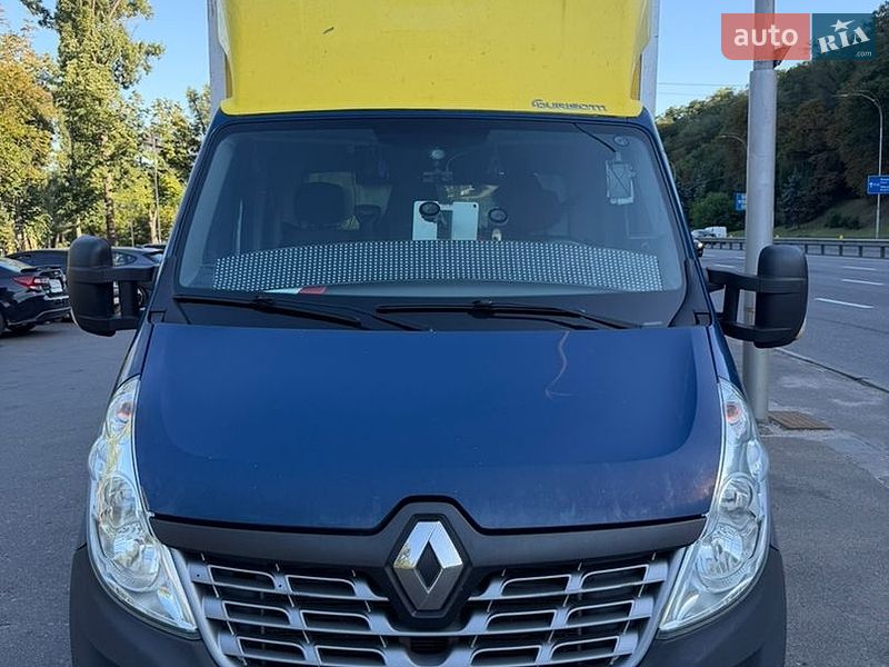 Грузовой фургон Renault Master 2015 в Киеве