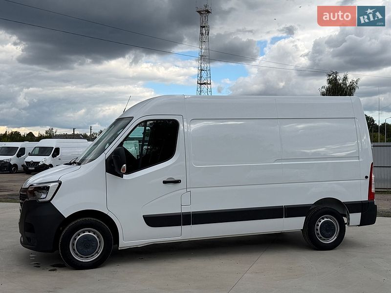 Грузовой фургон Renault Master 2023 в Дубно