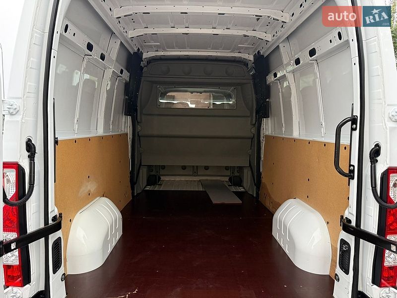 Грузопассажирский фургон Renault Master 2021 в Дубно