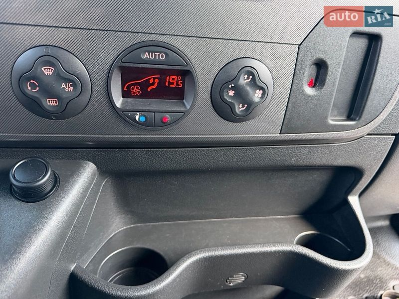 Другие грузовики Renault Master 2019 в Ровно
