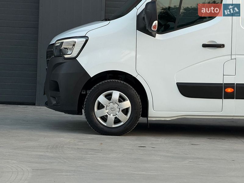 Вантажний фургон Renault Master 2024 в Дубні