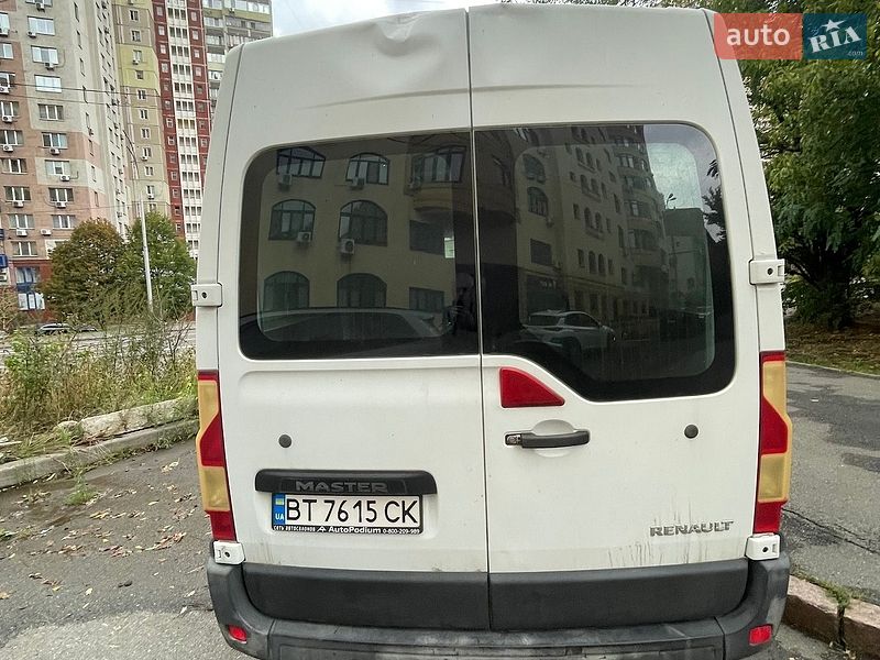 Грузопассажирский фургон Renault Master 2012 в Киеве