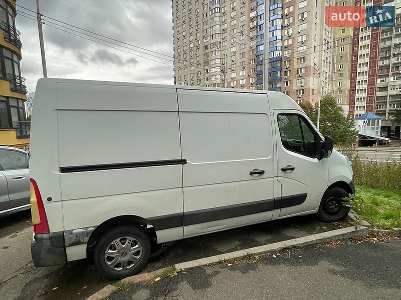 Грузопассажирский фургон Renault Master 2012 в Киеве