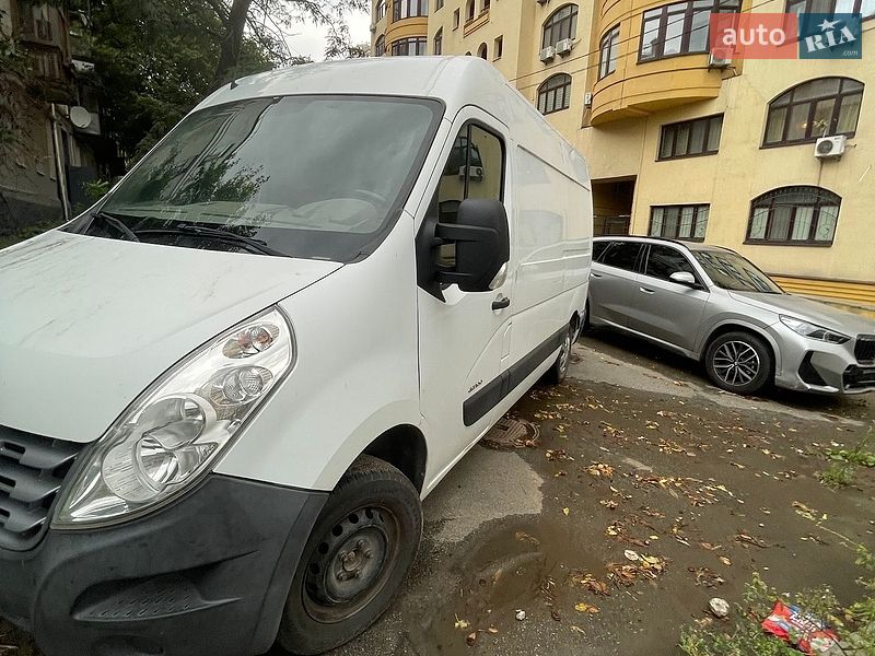 Грузопассажирский фургон Renault Master 2012 в Киеве