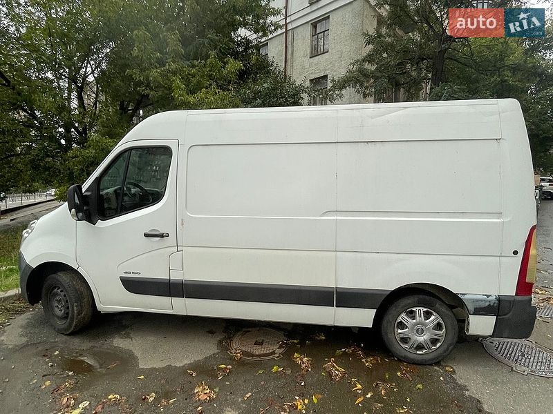 Грузопассажирский фургон Renault Master 2012 в Киеве
