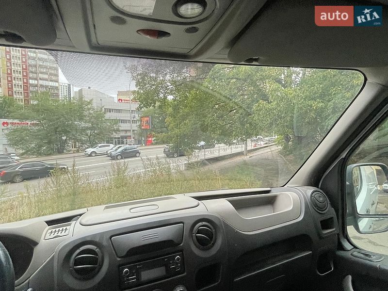 Грузопассажирский фургон Renault Master 2012 в Киеве