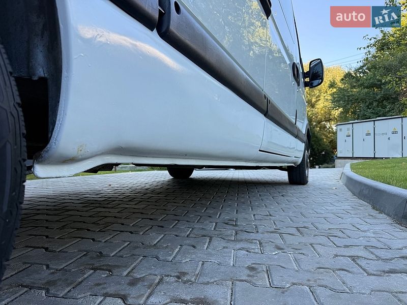 Вантажопасажирський фургон Renault Master 2005 в Хмельницькому