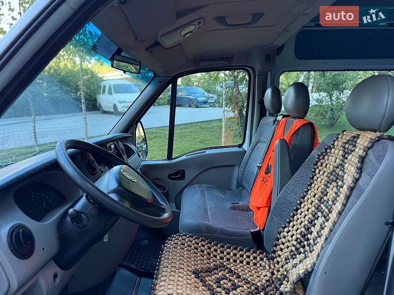 Вантажопасажирський фургон Renault Master 2005 в Хмельницькому