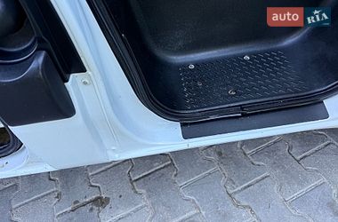 Вантажопасажирський фургон Renault Master 2005 в Хмельницькому