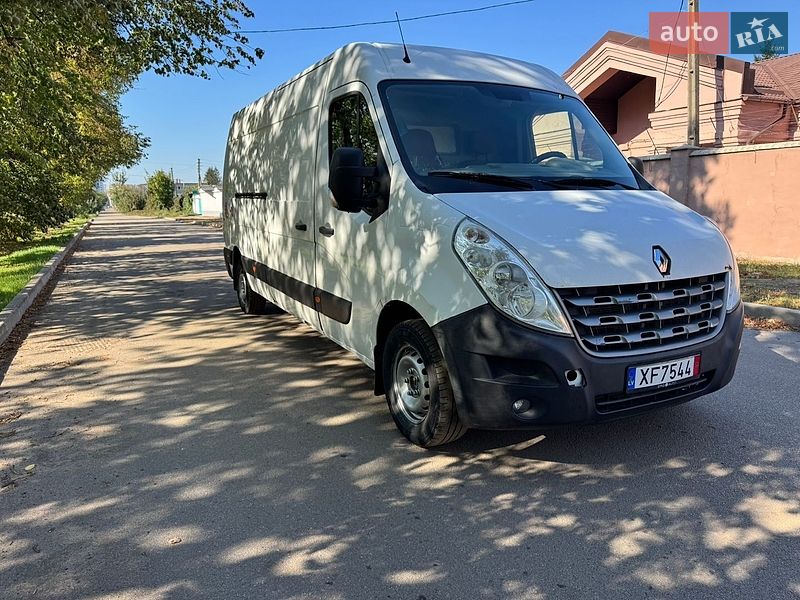 Вантажний фургон Renault Master 2012 в Харкові