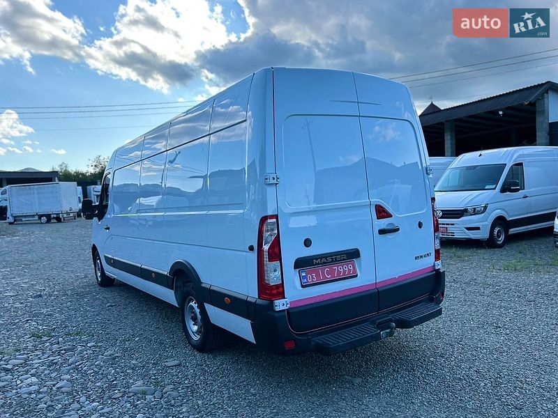 Вантажний фургон Renault Master 2022 в Хусті
