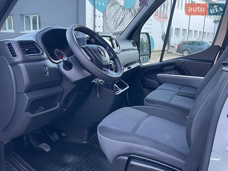 Вантажний фургон Renault Master 2021 в Луцьку