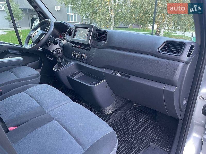Вантажний фургон Renault Master 2021 в Луцьку