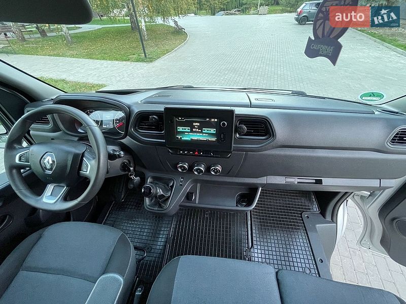 Вантажний фургон Renault Master 2021 в Луцьку