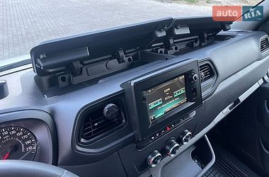Вантажний фургон Renault Master 2021 в Луцьку