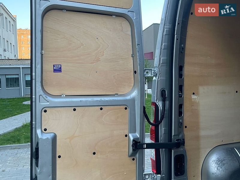 Вантажний фургон Renault Master 2021 в Луцьку