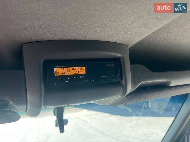Евакуатор Renault Master 2014 в Вінниці