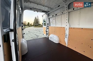 Микроавтобус грузовой (до 3,5т) Renault Master 2023 в Дубно