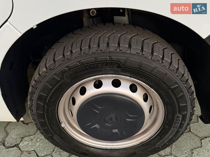 Микроавтобус грузовой (до 3,5т) Renault Master 2023 в Дубно