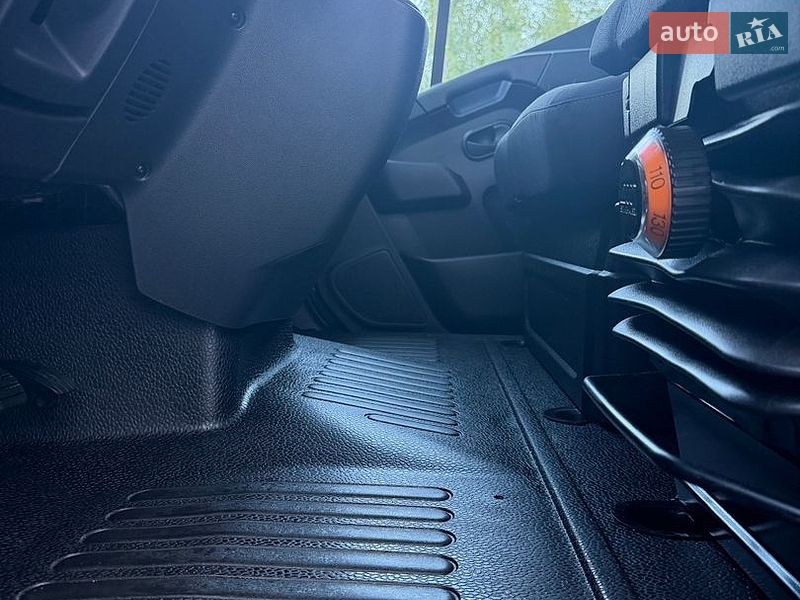 Вантажний фургон Renault Master 2023 в Ковелі