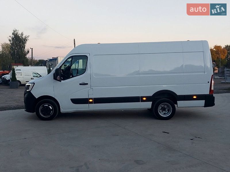 Грузовой фургон Renault Master 2022 в Львове