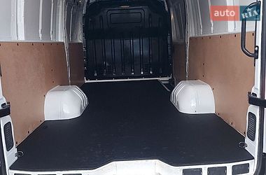 Грузовой фургон Renault Master 2022 в Львове