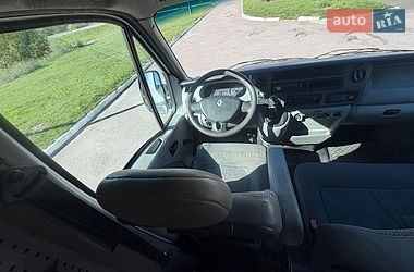 Вантажний фургон Renault Master 2006 в Рівному