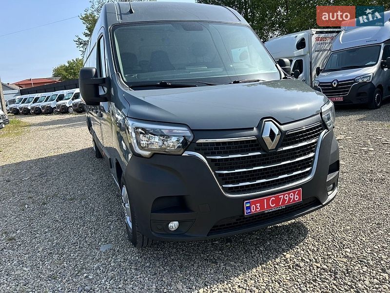 Вантажний фургон Renault Master 2022 в Хусті