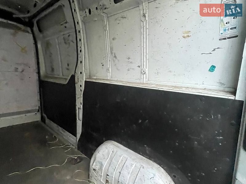 Грузопассажирский фургон Renault Master 2012 в Киеве