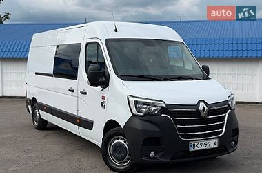 Вантажопасажирський фургон Renault Master 2020 в Радивиліві