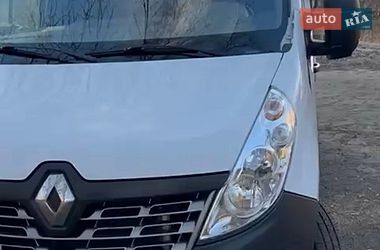 Вантажний фургон Renault Master 2017 в Полтаві