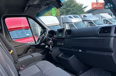 Грузовой фургон Renault Master 2022 в Хусте