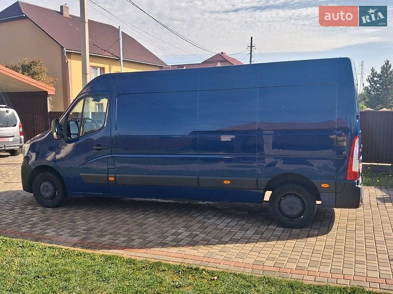Микроавтобус грузовой (до 3,5т) Renault Master 2022 в Калуше