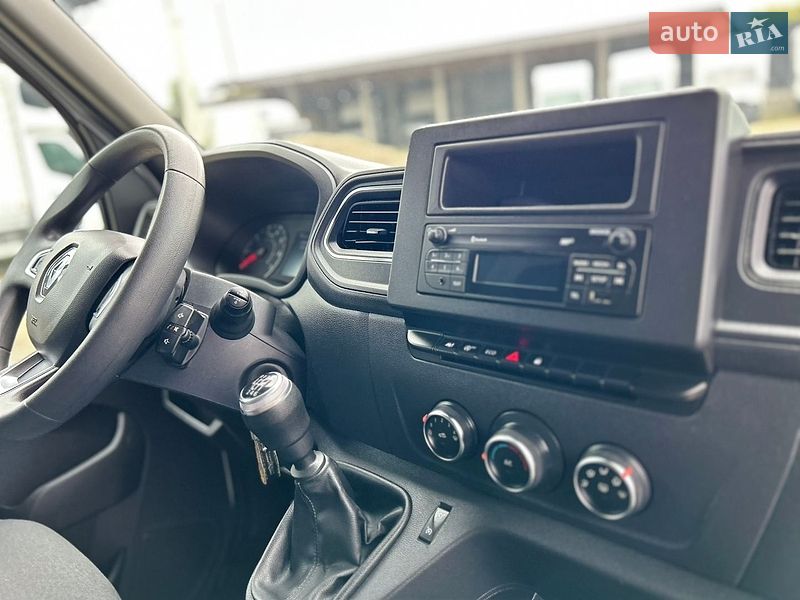 Тентованый Renault Master 2022 в Хусте