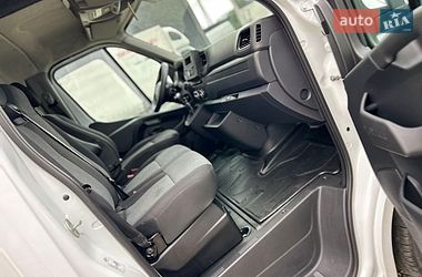 Тентованый Renault Master 2022 в Хусте