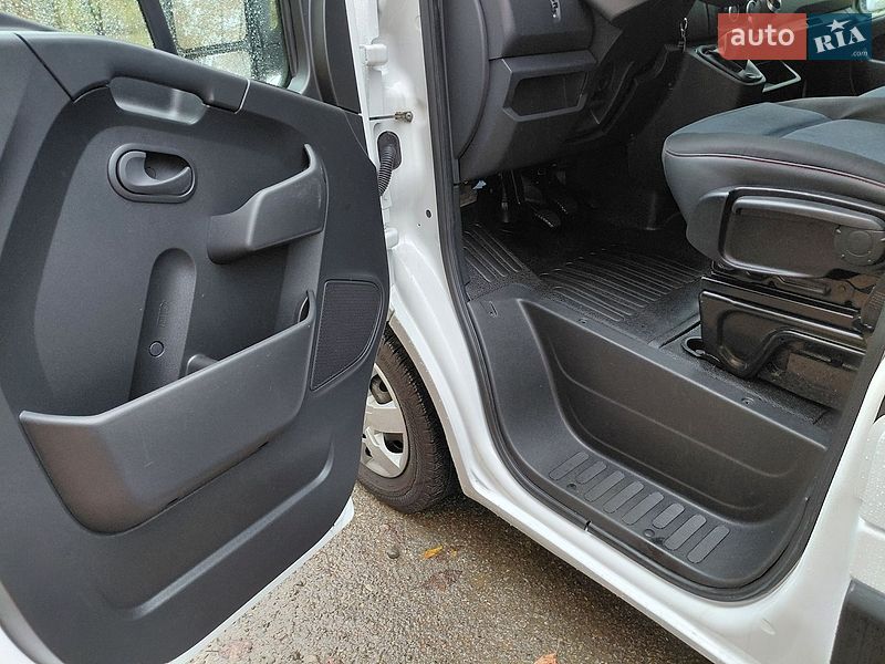 Вантажний фургон Renault Master 2023 в Івано-Франківську