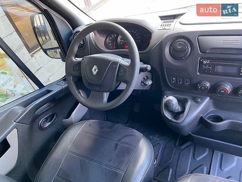 Тентованый Renault Master 2017 в Иршаве